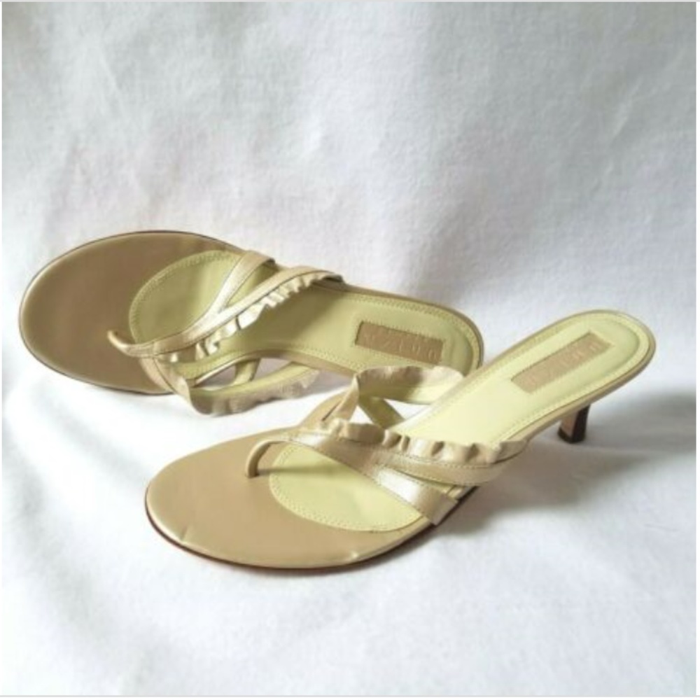 New Unisa Evening Gold Mule Kitten Sandals 91/2N